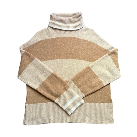 JCrew Women’s Turtleneck Sweater Tan and Camel Stripe size XS - Picture 3 of 7